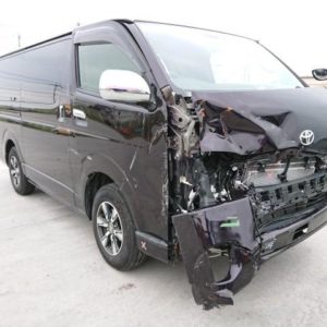 トヨタ ハイエース の事故車・廃車の買取事例